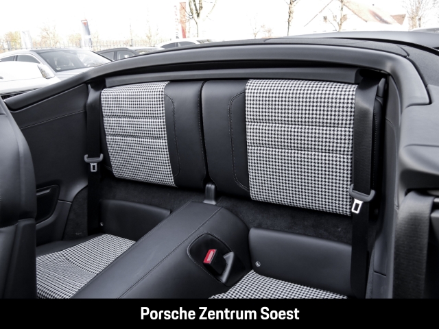 Porsche 911 Turbo S Cabriolet/Heritage-Design/Burmester