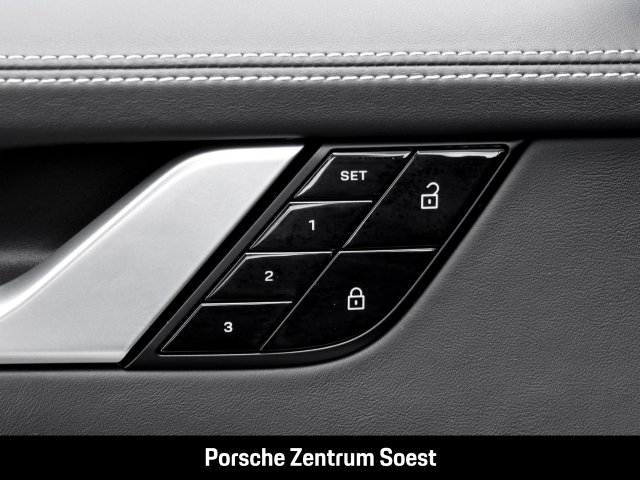 Porsche 992 Carrera 4S Cabriolet/Surround-View/BOSE