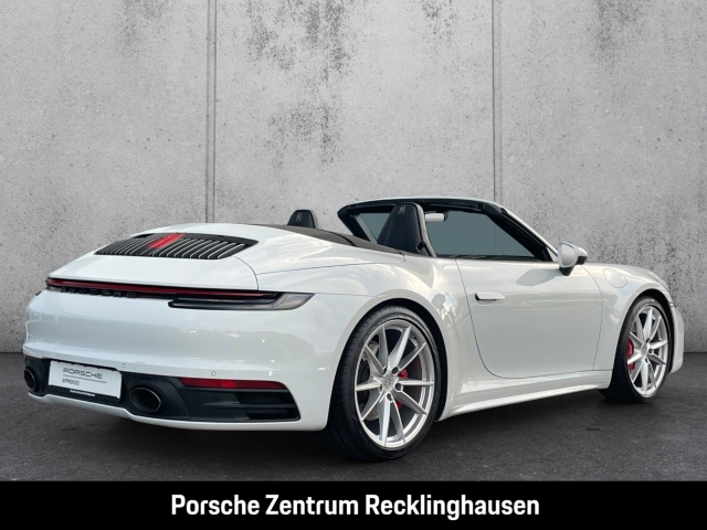 Porsche 992 911 Carrera 4S Cabriolet Sportabgas BOSE