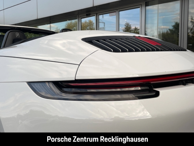 Porsche 992 911 Carrera 4S Cabriolet Sportabgas BOSE