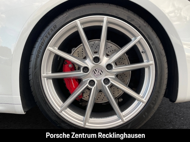 Porsche 992 911 Carrera 4S Cabriolet Sportabgas BOSE