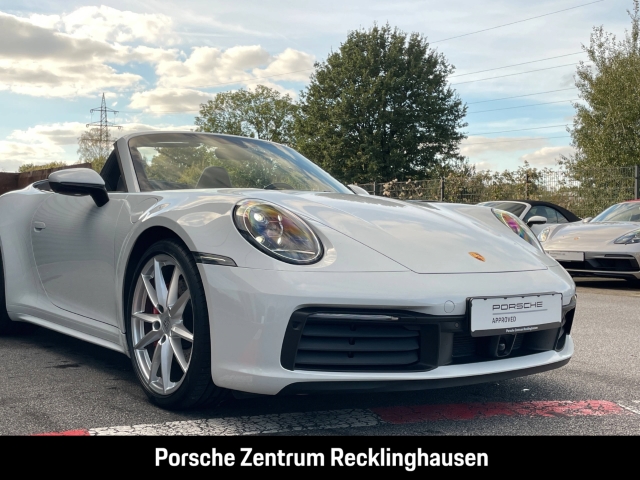 Porsche 992 911 Carrera 4S Cabriolet Sportabgas BOSE