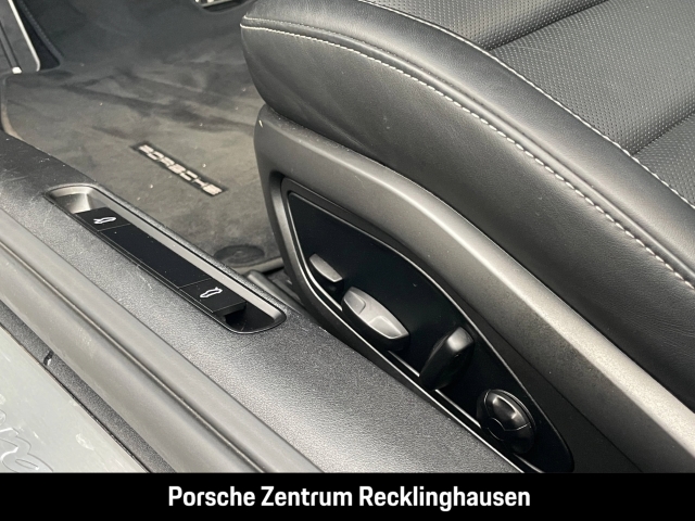 Porsche 992 911 Carrera 4S Cabriolet Sportabgas BOSE