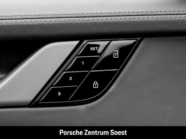 Porsche 992 Carrera 4S Cabriolet/21-Zoll/Matrix-LED/BOSE