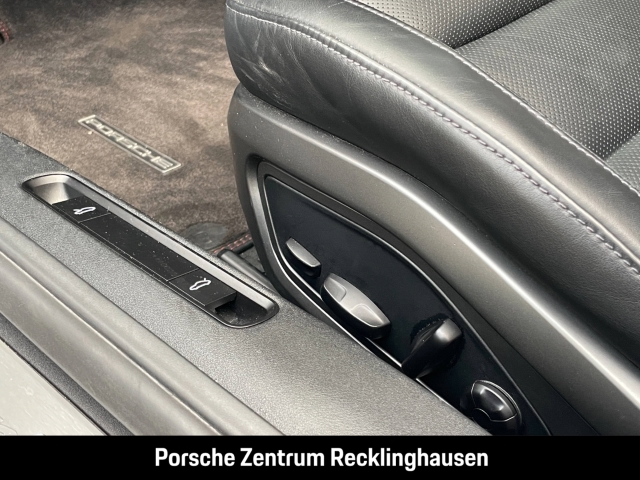 Porsche 992 911 Turbo Cabrio Burmester Sportabgas LED-Matrix