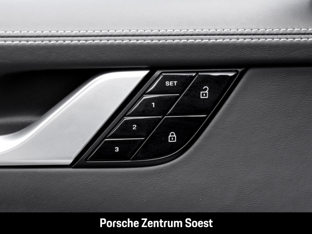 Porsche 992 Turbo S Cabriolet/Surround-View/Burmester
