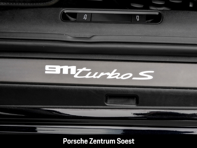 Porsche 992 Turbo S Cabriolet/Surround-View/Burmester