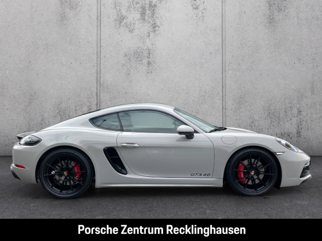 Porsche Cayman 718 GTS 4.0 BOSE nur 4.583 km Sportabgas