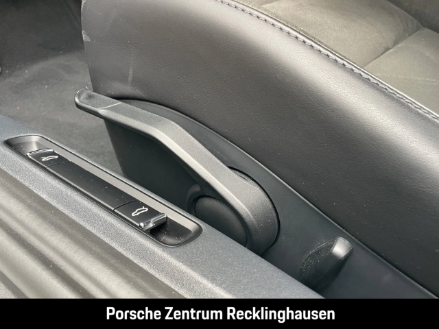 Porsche Cayman 718 GTS 4.0 BOSE nur 4.583 km Sportabgas