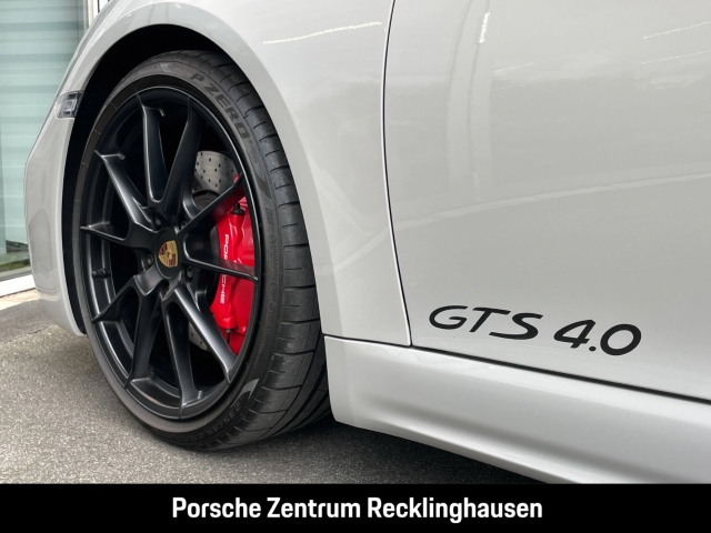 Porsche Cayman 718 GTS 4.0 BOSE nur 4.583 km Sportabgas