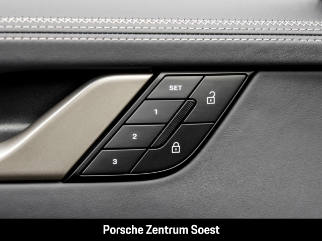 Porsche 992 Turbo S Cabrio/Burmester/PASM/Lift/InnoDrive