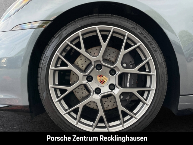 Porsche 992 911 Carrera Cabriolet Clubleder Sportabgas
