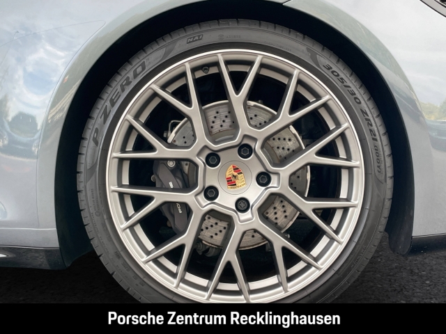 Porsche 992 911 Carrera Cabriolet Clubleder Sportabgas