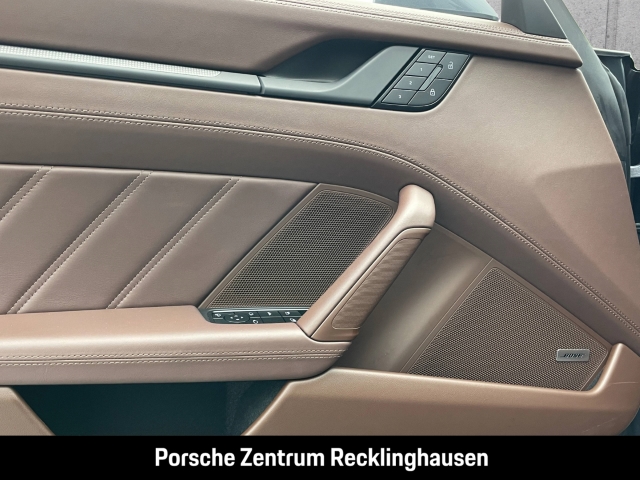 Porsche 992 911 Carrera Cabriolet Clubleder Sportabgas