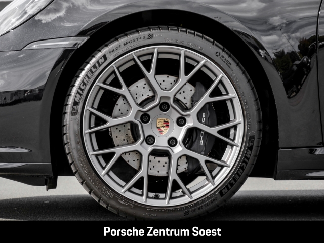 Porsche 992 Carrera SPORTDESIGN/GLASDACH/SPORTABGASANLAGE