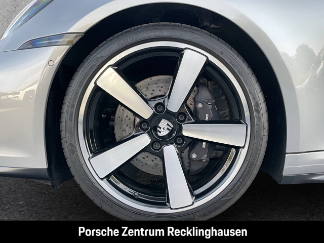 Porsche 992 911 Carrera Sportabgas Surround-View BOSE