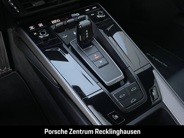 Porsche 992 911 Carrera Sportabgas Surround-View BOSE
