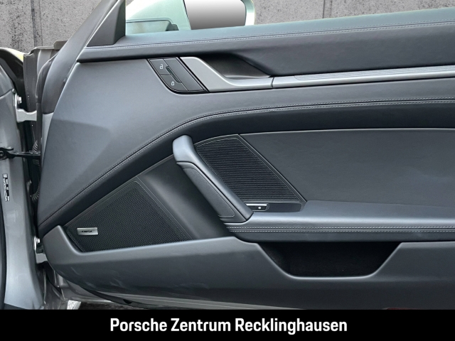 Porsche 992 911 Carrera Sportabgas Surround-View BOSE