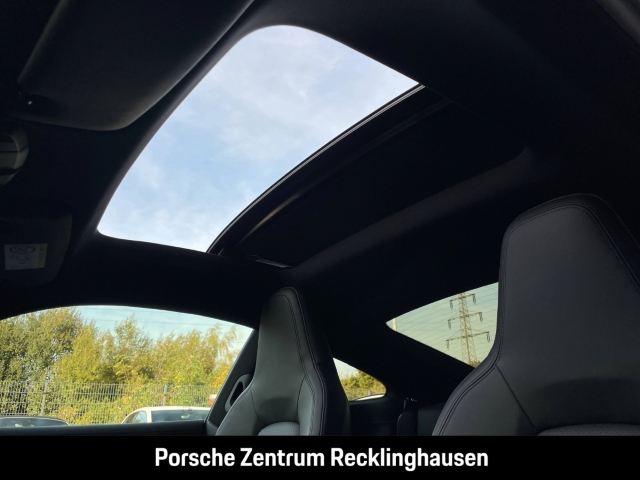 Porsche 992 911 Carrera Sportabgas Surround-View BOSE