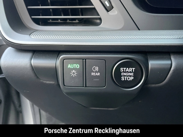 Porsche 992 911 Carrera Sportabgas Surround-View BOSE
