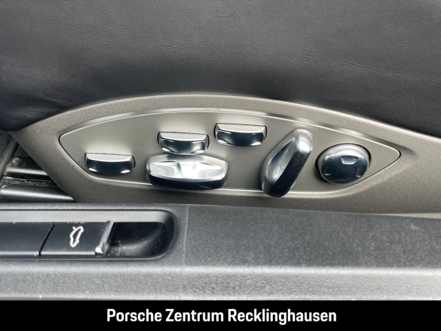 Porsche Cayman 718 GT4 Sport Chrono Sportabgasanlage LED