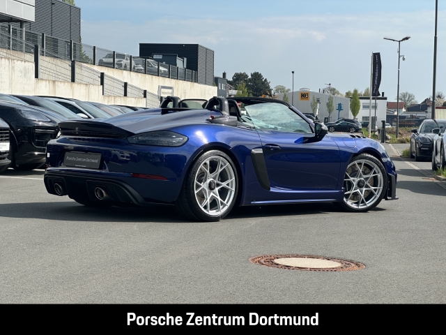 Porsche 718 Spyder RS BOSE Sportabgasanlage Sport Chrono
