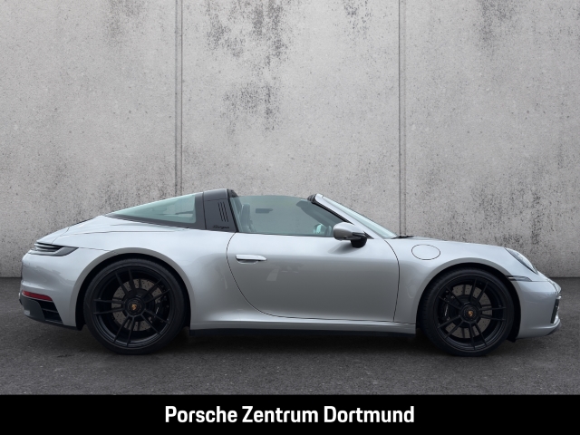 Porsche 992 911 Targa 4 GTS BOSE Sportabgasanlage LED