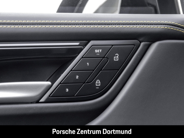 Porsche Macan 4 BOSE Panorama Rückfahrkamera InnoDrive