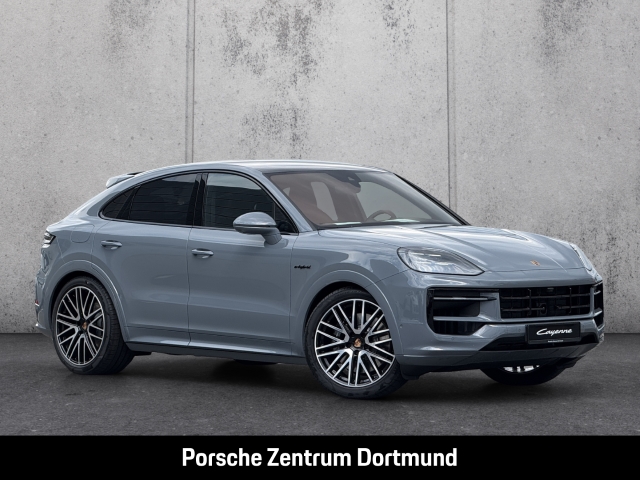 Porsche Cayenne S E-Hybrid Coupe Arktikgrau HA-Lenkung