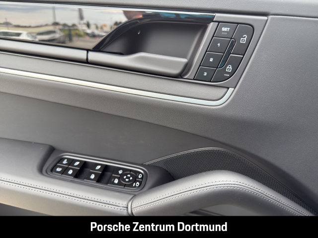 Porsche Cayenne S E-Hybrid Coupe Arktikgrau HA-Lenkung