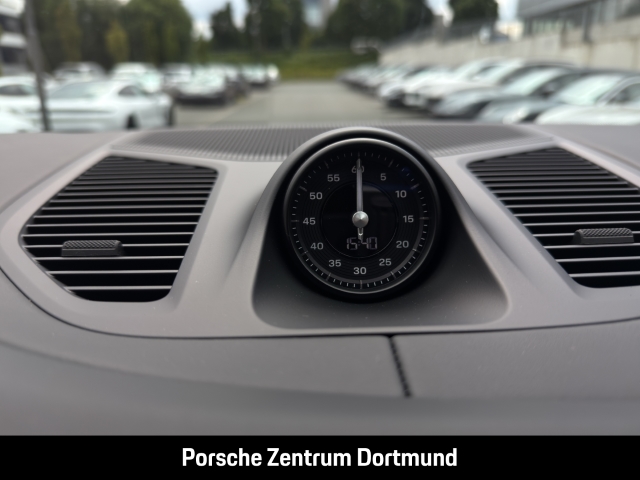 Porsche Cayenne S E-Hybrid Coupe Arktikgrau HA-Lenkung