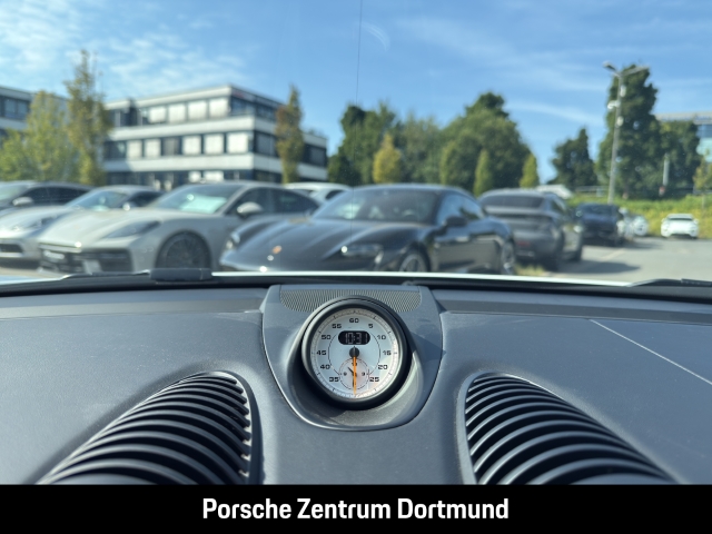 Porsche 718 Spyder RS Liftsystem Vorderachse BOSE LED