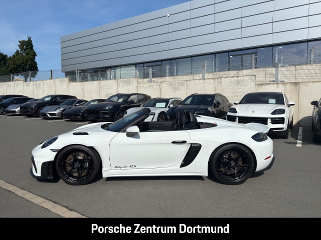 Porsche 718 Spyder RS Liftsystem Vorderachse BOSE LED