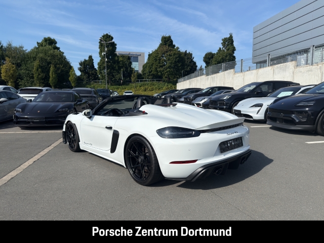 Porsche 718 Spyder RS Liftsystem Vorderachse BOSE LED