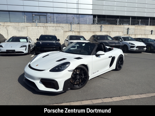 Porsche 718 Spyder RS Liftsystem Vorderachse BOSE LED