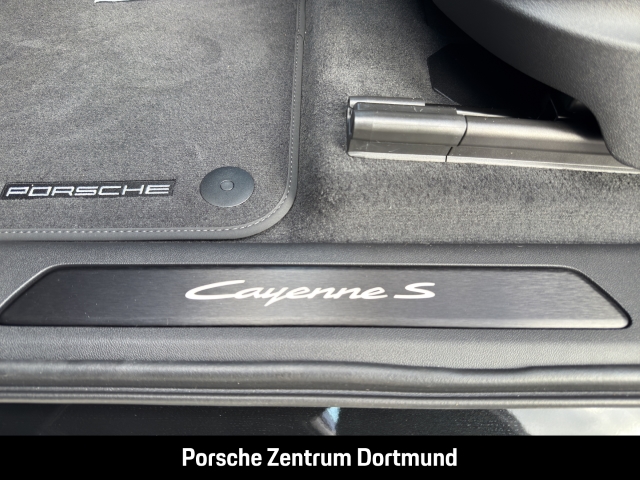 Porsche Cayenne S Coupe Hinterachslenkung InnoDrive