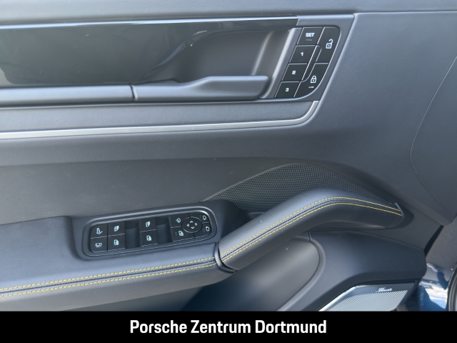 Porsche Cayenne Turbo E-Hybrid Burmester Sportabgas LED