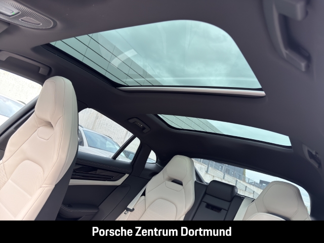 Porsche Panamera 4 E-Hybrid HA-Lenkung InnoDrive Head-Up