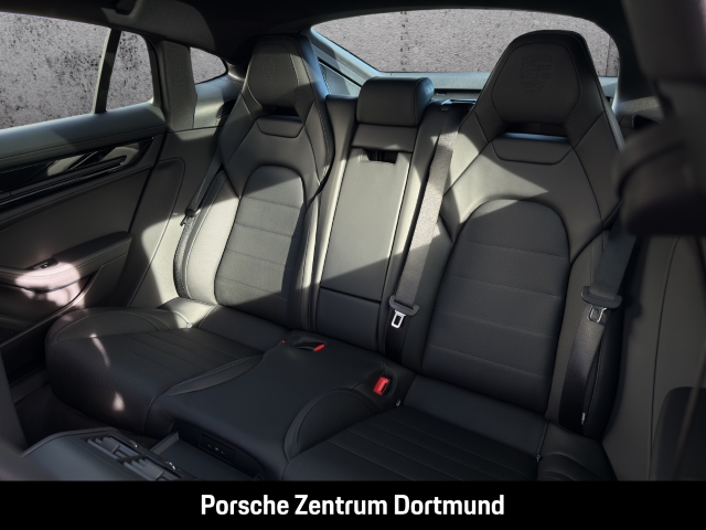 Porsche Panamera 4 E-Hybrid HA-LenkungInnoDrive Head-Up