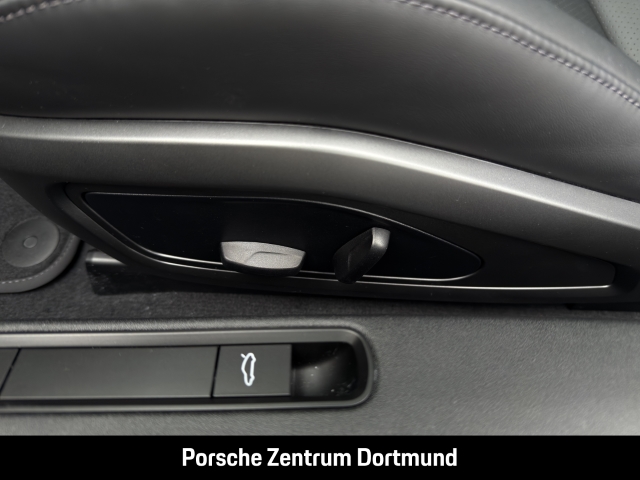 Porsche 992 911 Carrera 4S HA-Lenkung Sportfahrwerk BOSE