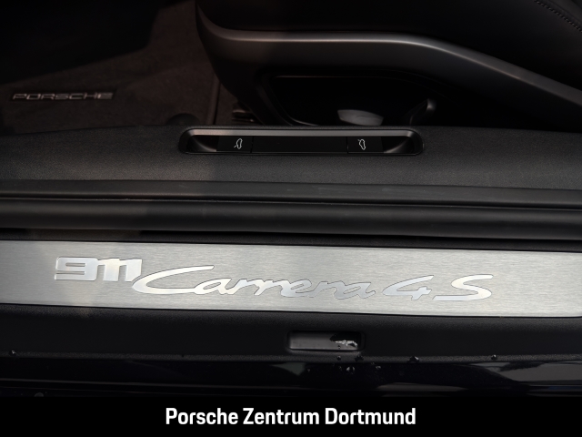 Porsche 992 911 Carrera 4S HA-Lenkung Sportfahrwerk BOSE