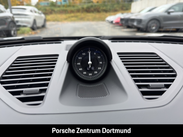 Porsche 992 911 Carrera 4S HA-Lenkung Sportfahrwerk BOSE