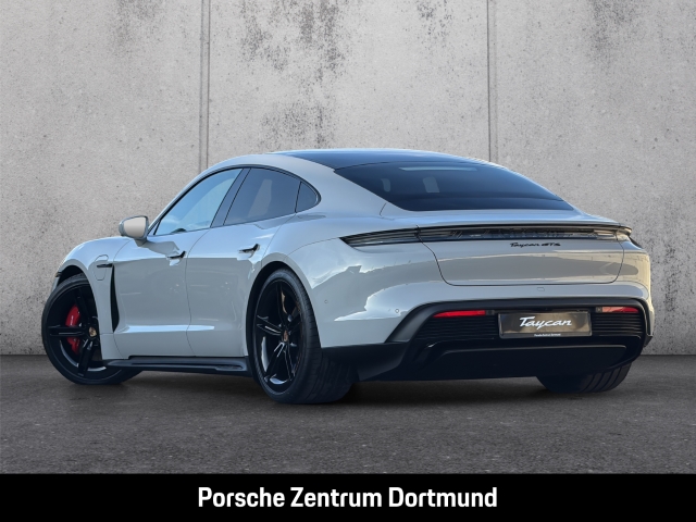 Porsche Taycan GTS HA-Lenkung InnoDrive Head-Up BOSE