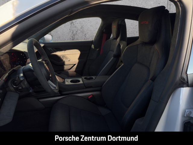 Porsche Taycan GTS HA-Lenkung InnoDrive Head-Up BOSE