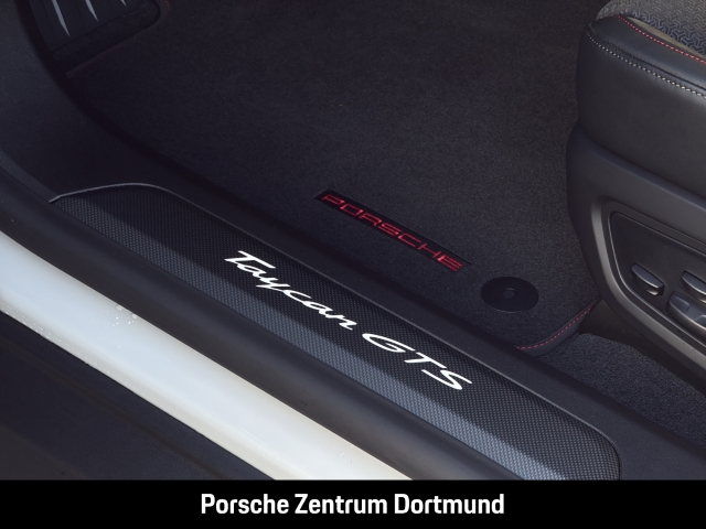 Porsche Taycan GTS HA-Lenkung InnoDrive Head-Up BOSE