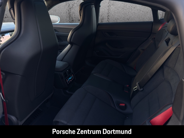 Porsche Taycan GTS HA-Lenkung InnoDrive Head-Up BOSE