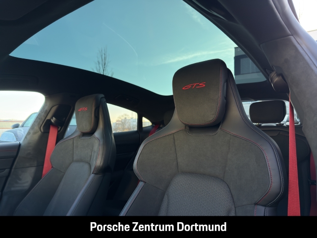 Porsche Taycan GTS HA-Lenkung InnoDrive Head-Up BOSE
