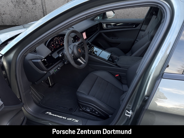 Porsche Panamera GTS HA-Lenkung InnoDrive Head-Up