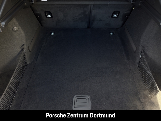 Porsche Panamera GTS HA-Lenkung InnoDrive Head-Up