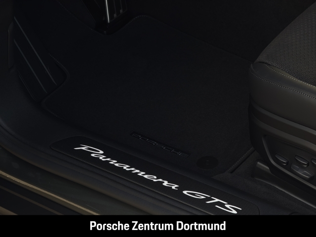 Porsche Panamera GTS HA-Lenkung InnoDrive Head-Up